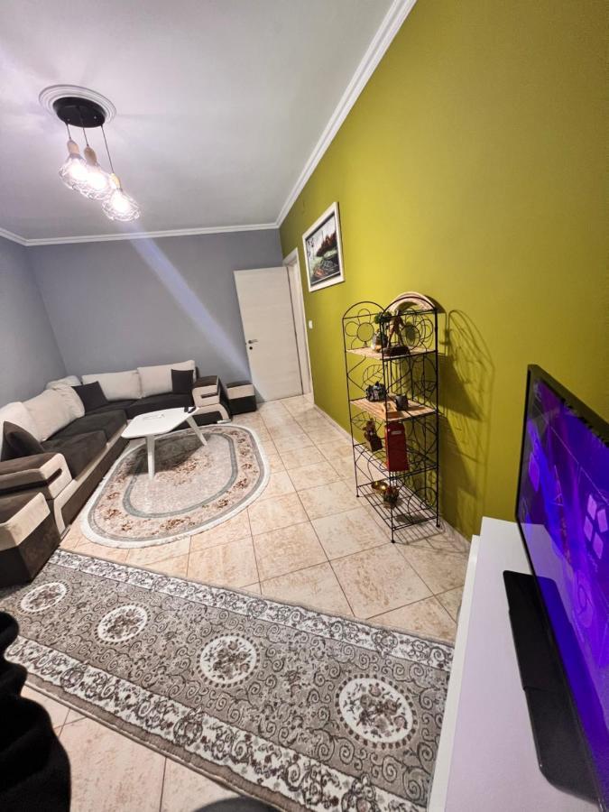 Ferienwohnung Downtown Retreat "Spiranca" Tirana Exterior foto