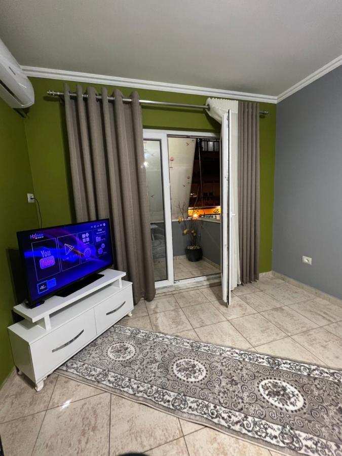 Ferienwohnung Downtown Retreat "Spiranca" Tirana Exterior foto