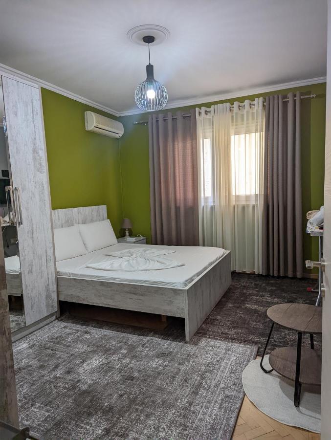 Ferienwohnung Downtown Retreat "Spiranca" Tirana Exterior foto
