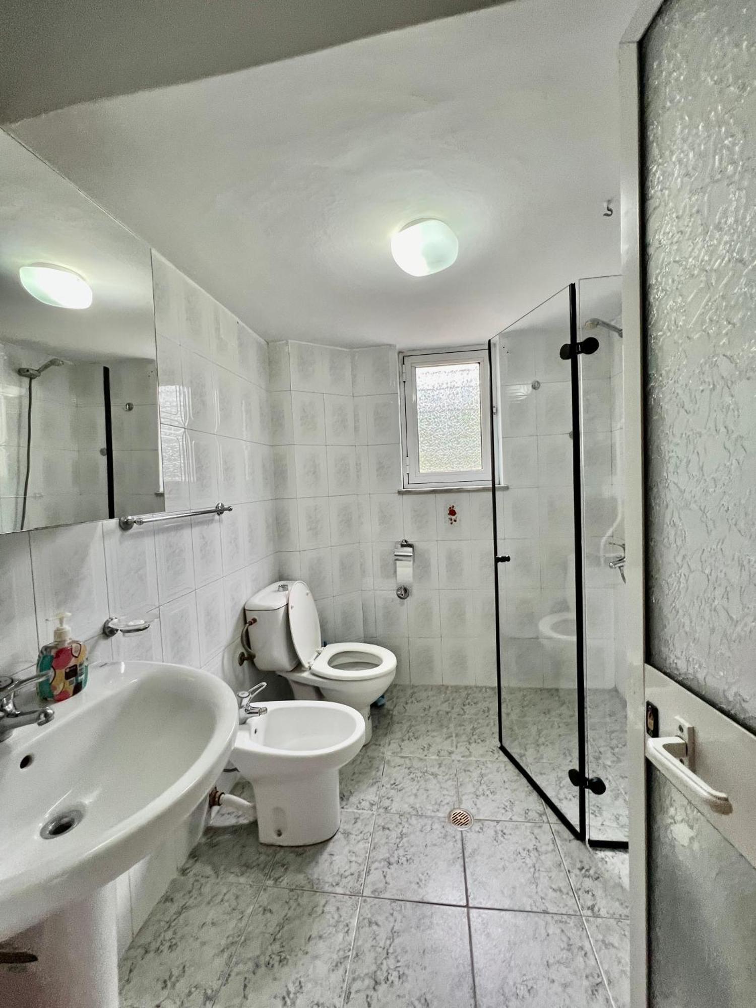 Ferienwohnung Downtown Retreat "Spiranca" Tirana Exterior foto